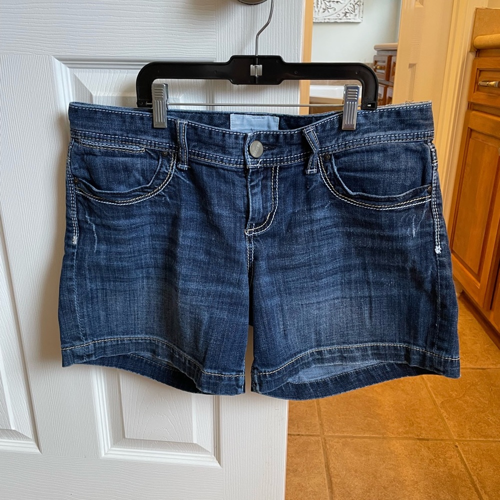 [5/$25 THIS WEEKEND ONLY] 
Maurices Dark Blue Jean Shorts